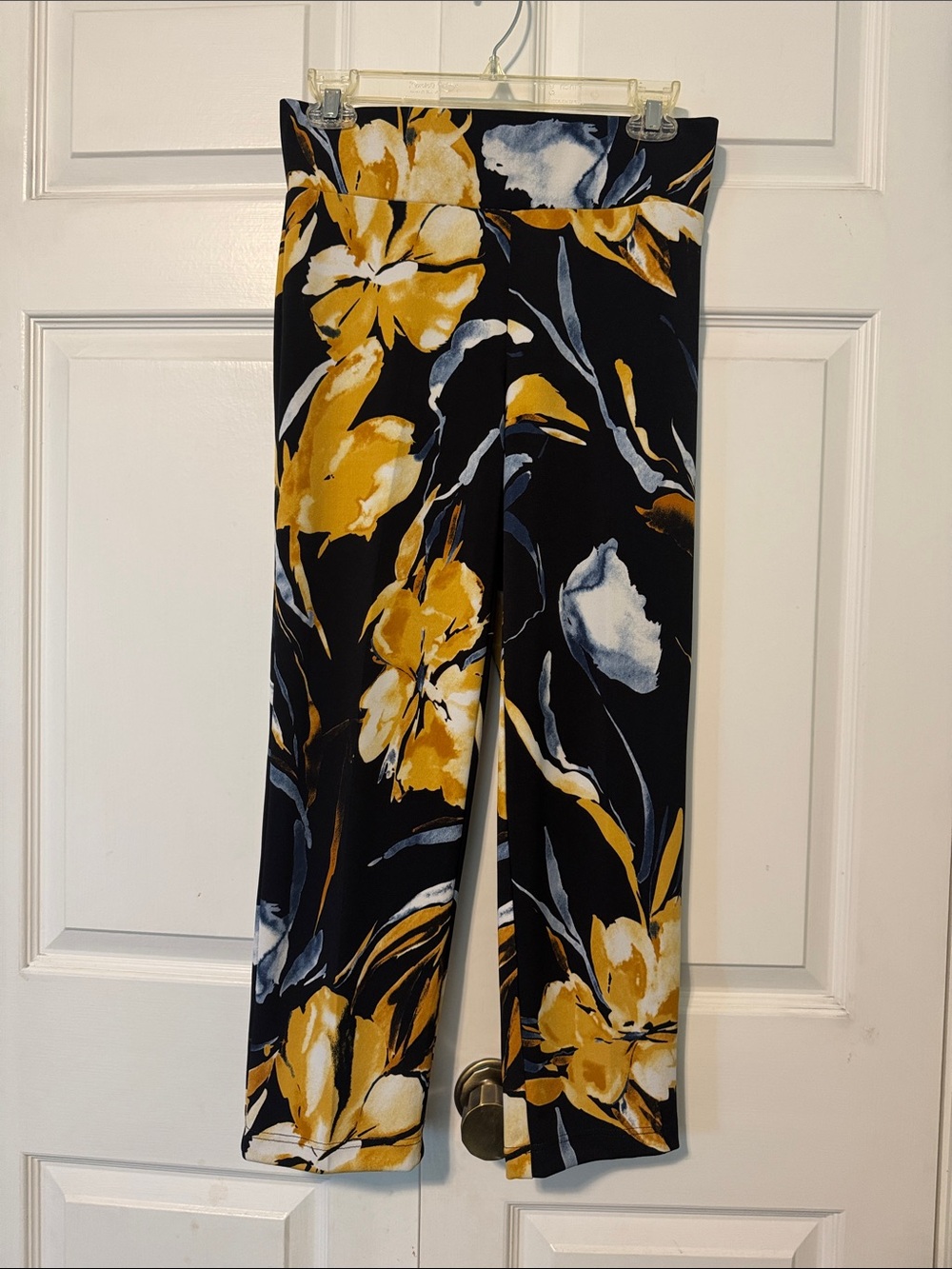 Frank Lyman Design Floral Pull-On Crop Pants - Black & Mustard Sz 4